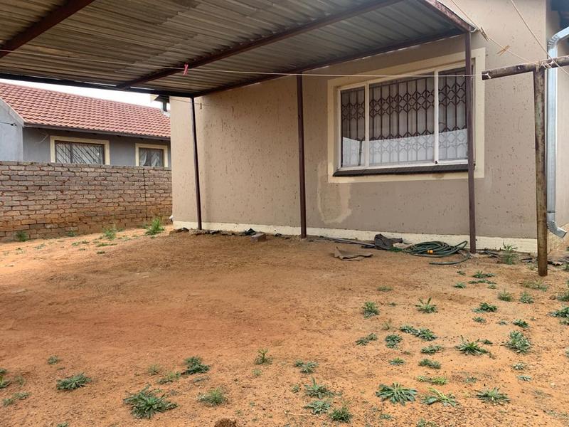 2 Bedroom Property for Sale in Finsbury Gauteng