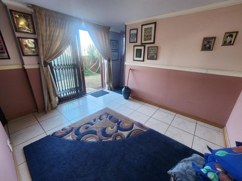 3 Bedroom Property for Sale in Bassonia Gauteng