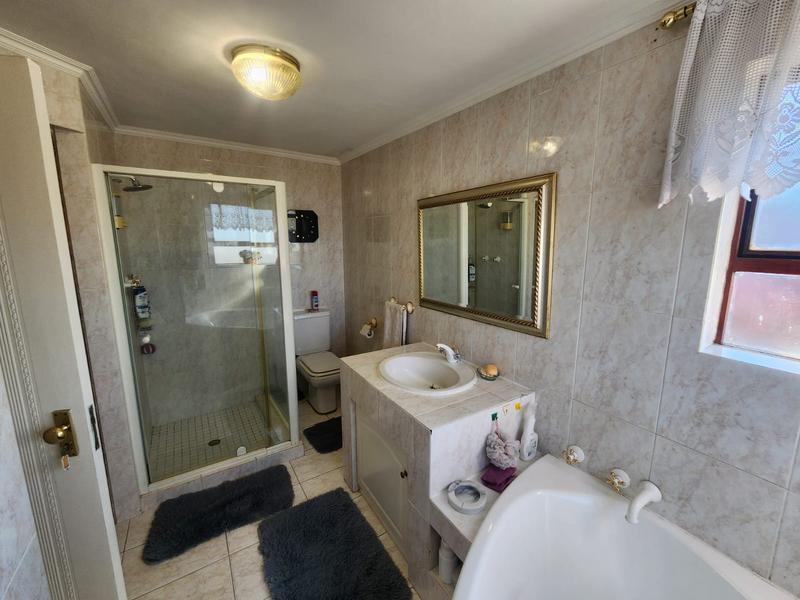 3 Bedroom Property for Sale in Bassonia Gauteng