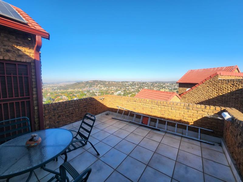 3 Bedroom Property for Sale in Bassonia Gauteng