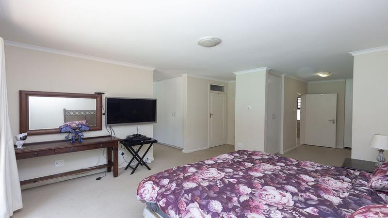 To Let 3 Bedroom Property for Rent in Woodmead Gauteng