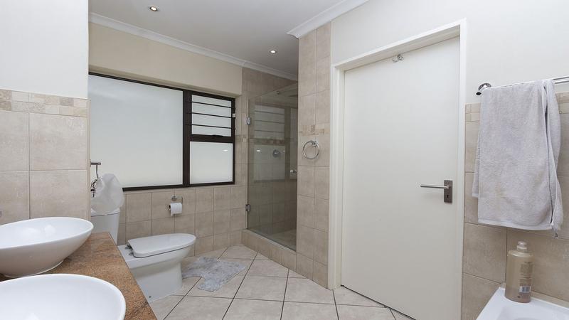 To Let 3 Bedroom Property for Rent in Woodmead Gauteng