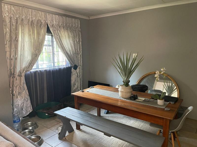 6 Bedroom Property for Sale in Buyscelia Gauteng