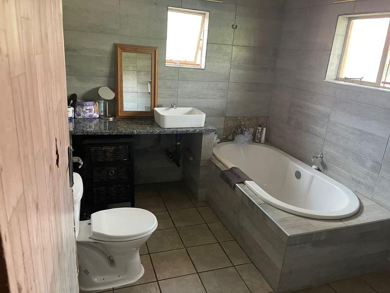 6 Bedroom Property for Sale in Buyscelia Gauteng