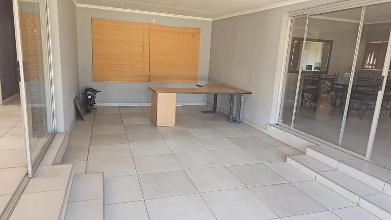 6 Bedroom Property for Sale in Buyscelia Gauteng