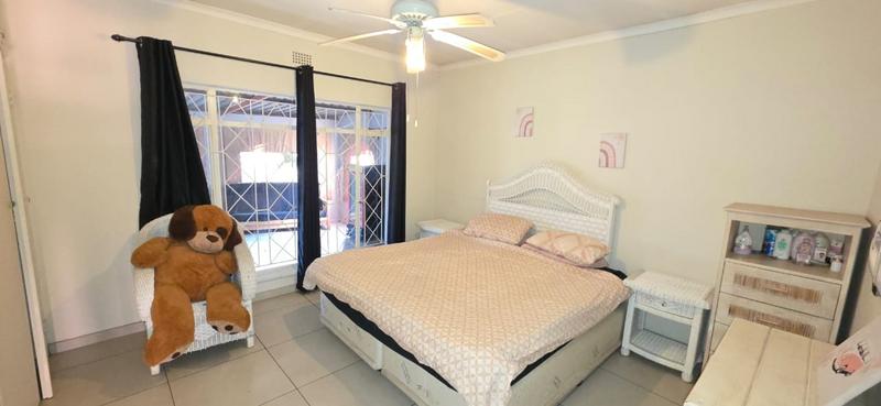 6 Bedroom Property for Sale in Buyscelia Gauteng