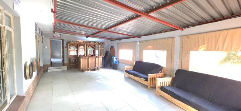 6 Bedroom Property for Sale in Buyscelia Gauteng