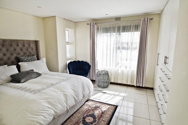 To Let 2 Bedroom Property for Rent in Morningside Gauteng