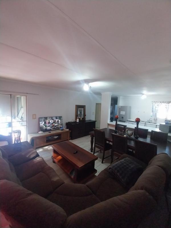 3 Bedroom Property for Sale in Wierda Park Gauteng