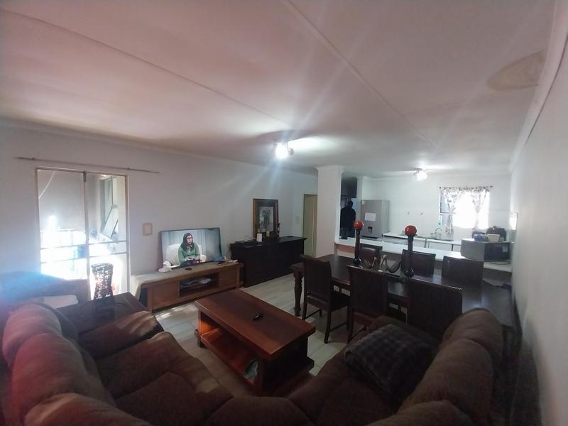 3 Bedroom Property for Sale in Wierda Park Gauteng