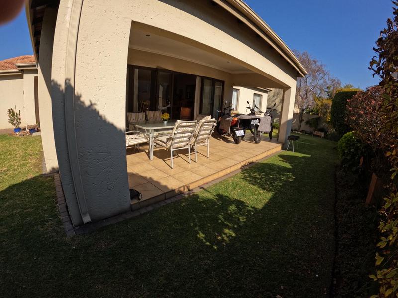 3 Bedroom Property for Sale in Greenstone Hill Gauteng