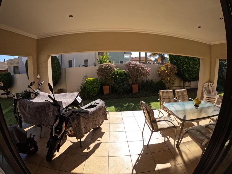 3 Bedroom Property for Sale in Greenstone Hill Gauteng