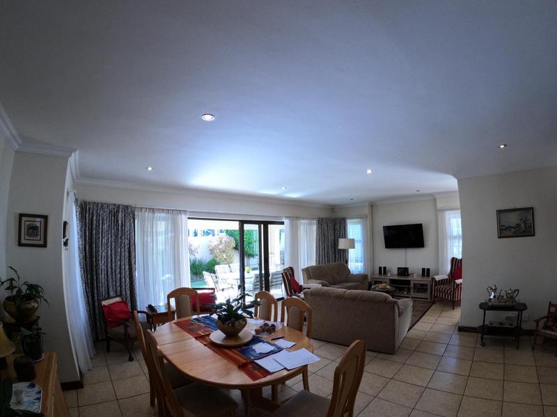 3 Bedroom Property for Sale in Greenstone Hill Gauteng