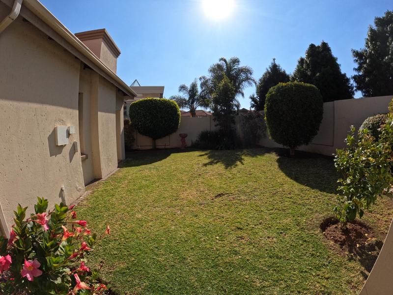 3 Bedroom Property for Sale in Greenstone Hill Gauteng