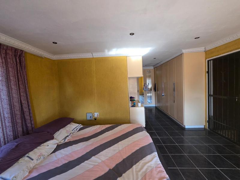 4 Bedroom Property for Sale in Dawn Park Gauteng