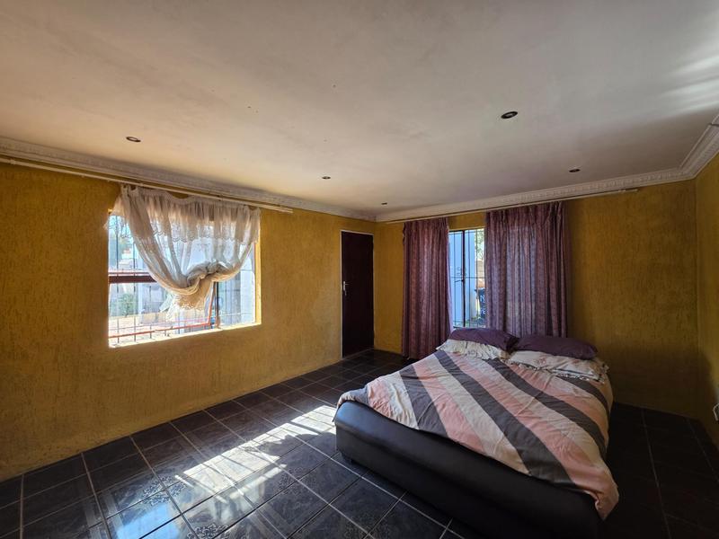 4 Bedroom Property for Sale in Dawn Park Gauteng