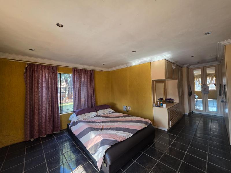 4 Bedroom Property for Sale in Dawn Park Gauteng