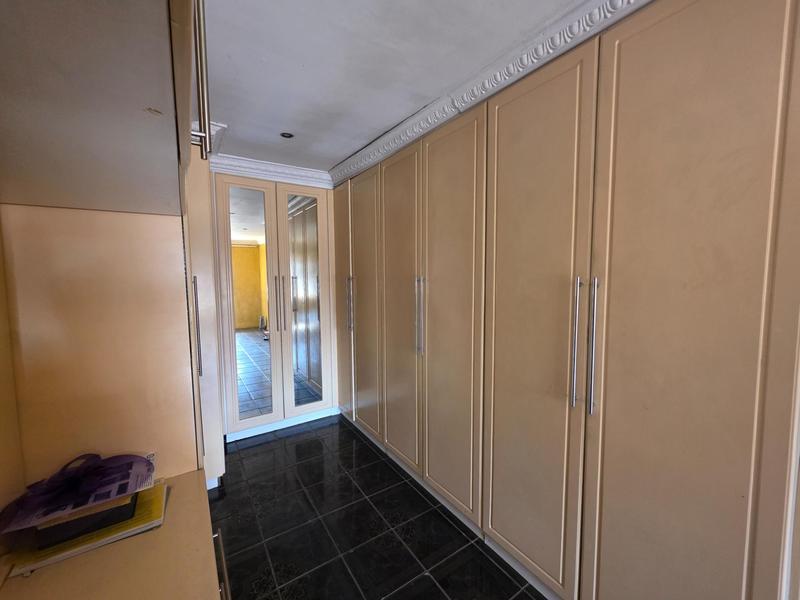 4 Bedroom Property for Sale in Dawn Park Gauteng