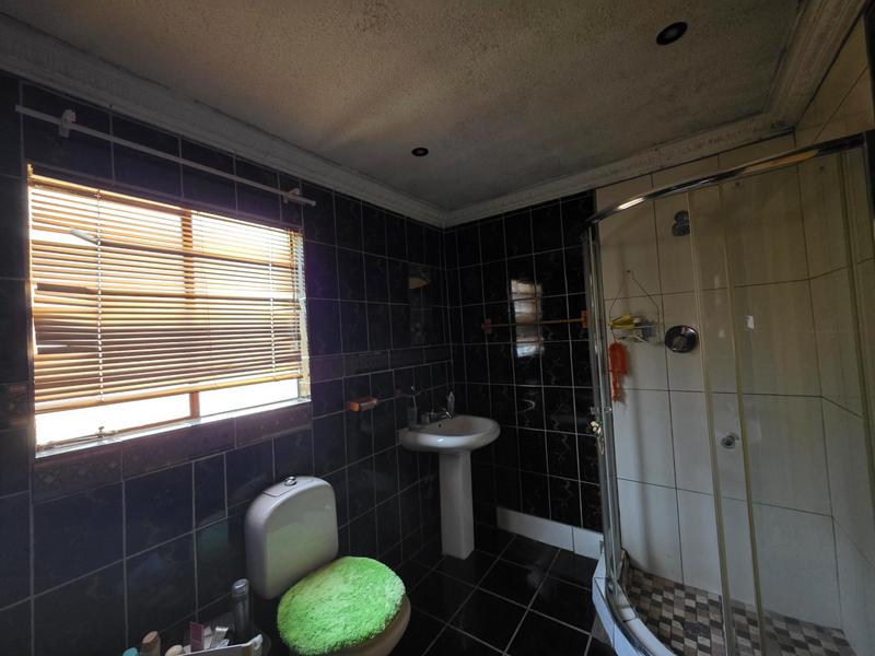 4 Bedroom Property for Sale in Dawn Park Gauteng