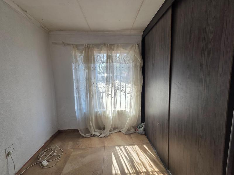 4 Bedroom Property for Sale in Dawn Park Gauteng
