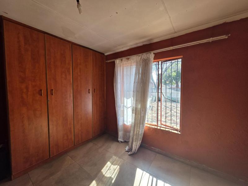 4 Bedroom Property for Sale in Dawn Park Gauteng