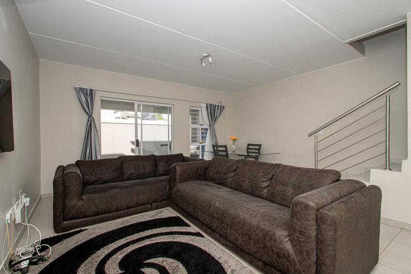 To Let 3 Bedroom Property for Rent in Broadacres Gauteng