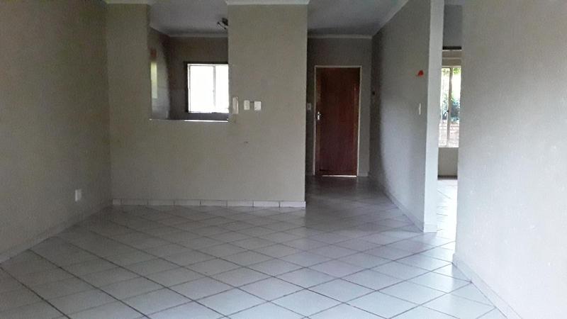 To Let 2 Bedroom Property for Rent in Amberfield Glen Gauteng