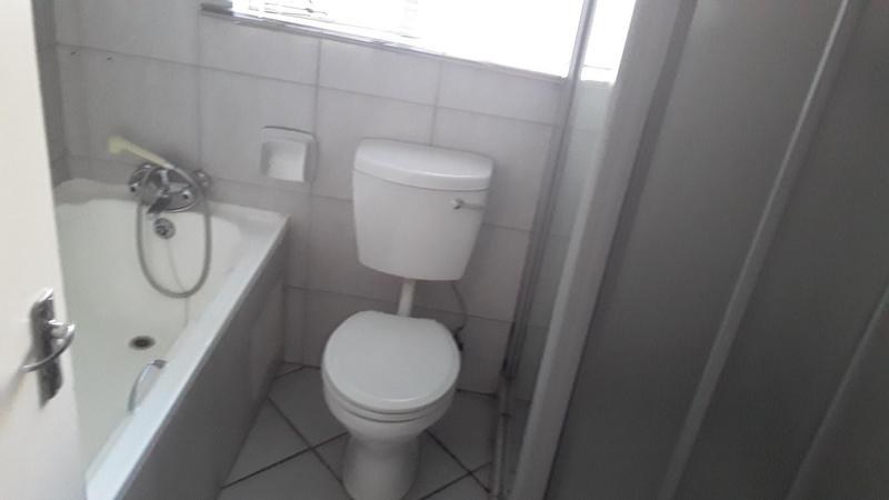 To Let 2 Bedroom Property for Rent in Amberfield Glen Gauteng
