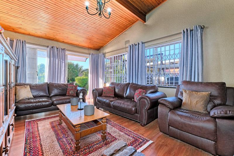 4 Bedroom Property for Sale in Rant En Dal Gauteng