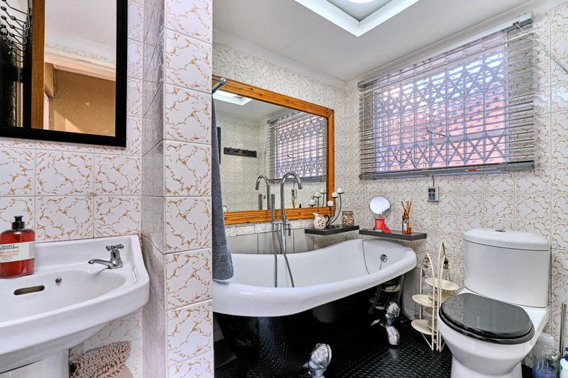 4 Bedroom Property for Sale in Rant En Dal Gauteng