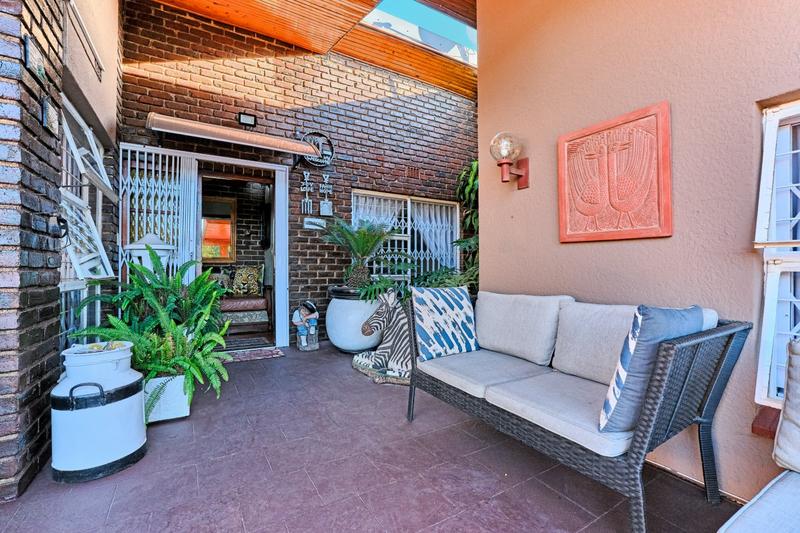 4 Bedroom Property for Sale in Rant En Dal Gauteng