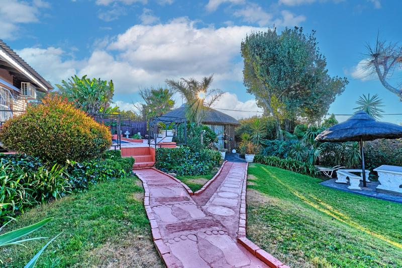 4 Bedroom Property for Sale in Rant En Dal Gauteng