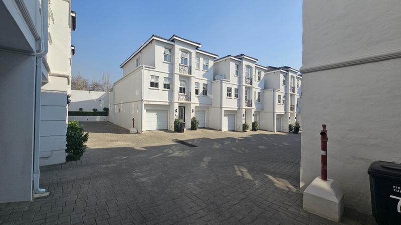 3 Bedroom Property for Sale in Bryanston Gauteng