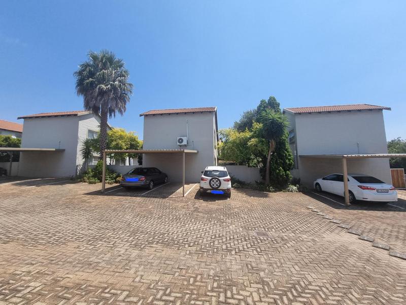 3 Bedroom Property for Sale in Heuwelsig Estate Gauteng