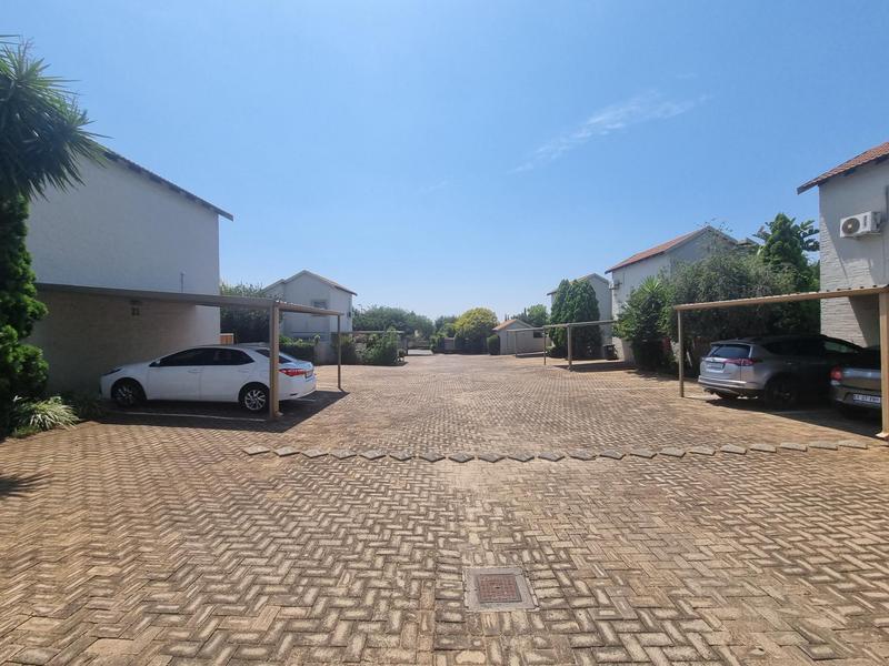 3 Bedroom Property for Sale in Heuwelsig Estate Gauteng