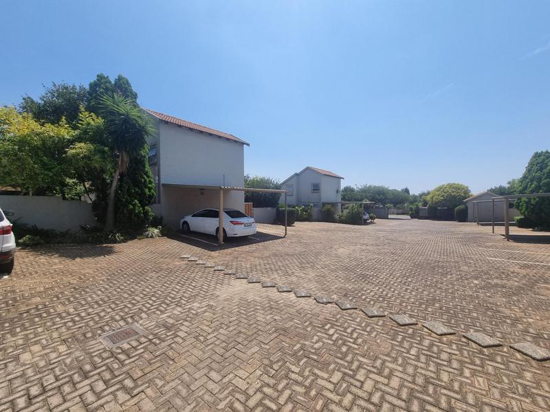 3 Bedroom Property for Sale in Heuwelsig Estate Gauteng
