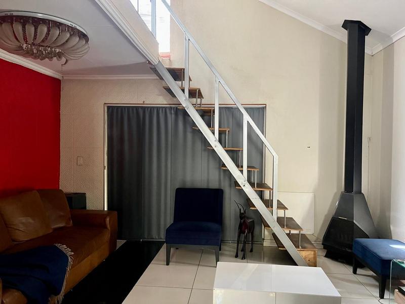 3 Bedroom Property for Sale in Heuwelsig Estate Gauteng