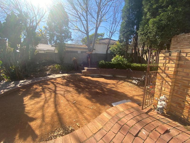 To Let 4 Bedroom Property for Rent in Kensington B Gauteng