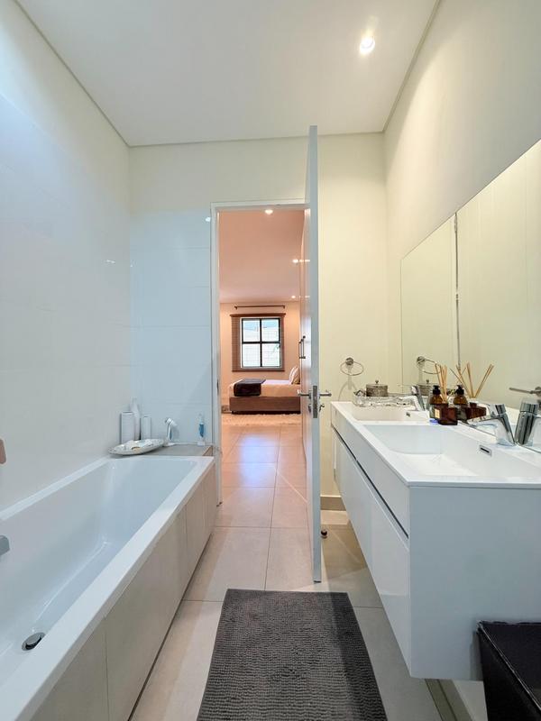 To Let 2 Bedroom Property for Rent in Morningside Gauteng