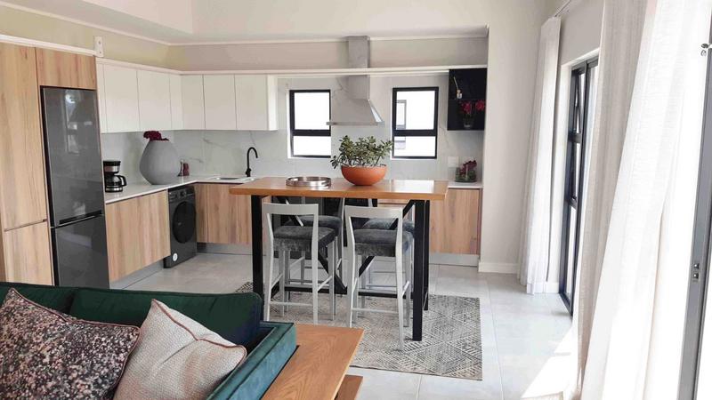 To Let 2 Bedroom Property for Rent in Waterfall Gauteng