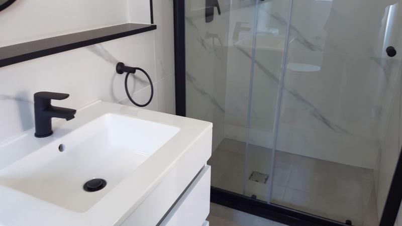 To Let 2 Bedroom Property for Rent in Waterfall Gauteng