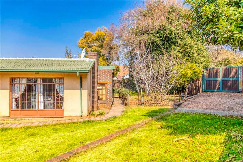 4 Bedroom Property for Sale in Florida Park Gauteng