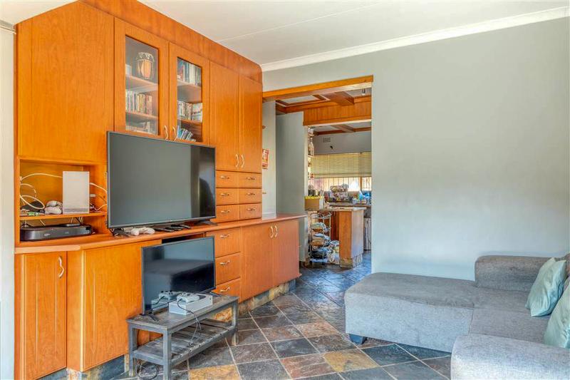 4 Bedroom Property for Sale in Florida Park Gauteng