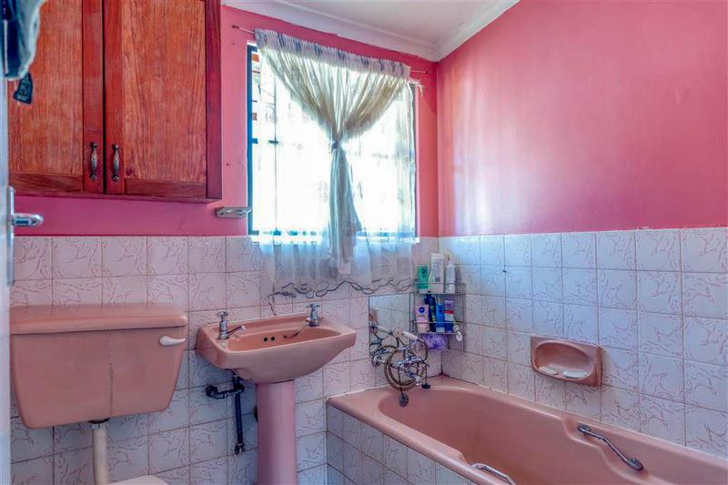 4 Bedroom Property for Sale in Florida Park Gauteng