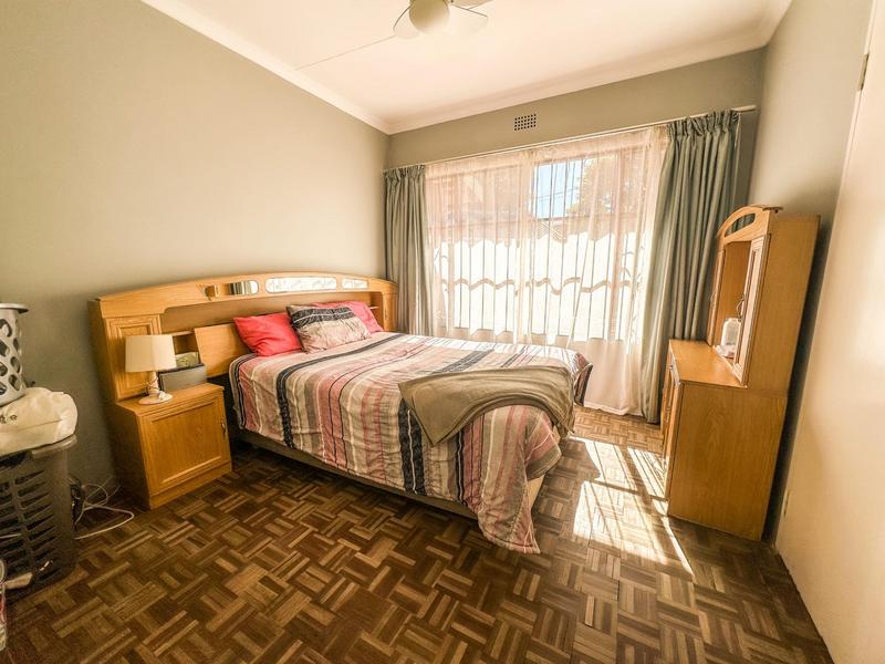 4 Bedroom Property for Sale in Florida Park Gauteng