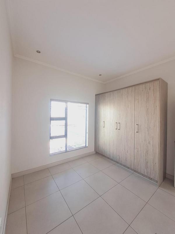 To Let 3 Bedroom Property for Rent in Broadacres Gauteng