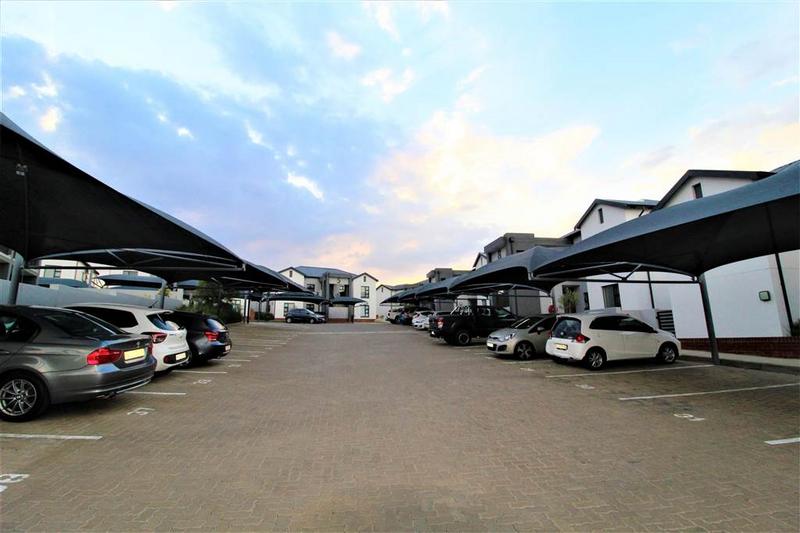 To Let 3 Bedroom Property for Rent in Broadacres Gauteng
