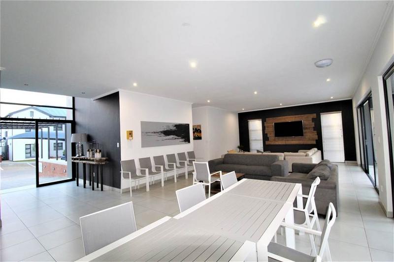 To Let 3 Bedroom Property for Rent in Broadacres Gauteng