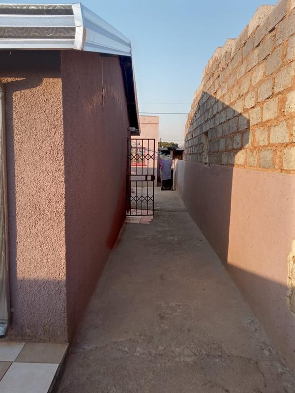 To Let 2 Bedroom Property for Rent in Dobsonville Gauteng