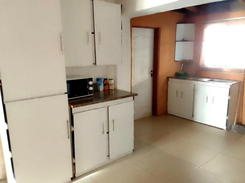 2 Bedroom Property for Sale in Orlando Gauteng
